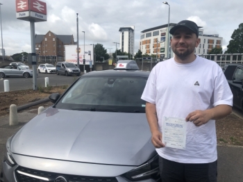 “Shaun” was great. He predicted how many hours I needed perfectly and I passed “first time”. 

Highly recommend StreetDrive. Thanks “Shaun”.

Passed Thursday 13th July 2023....